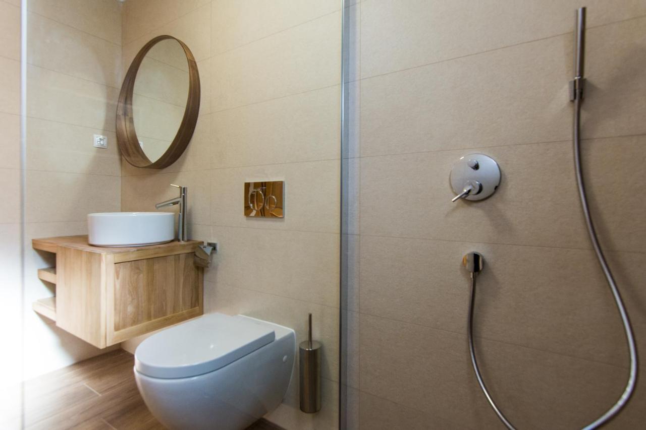 Apartments Basilea Biograd Na Moru Exterior photo