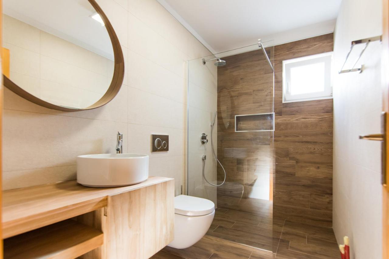 Apartments Basilea Biograd Na Moru Exterior photo