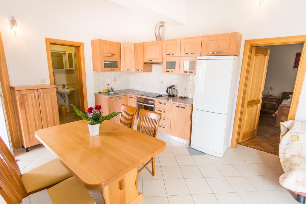 Apartments Basilea Biograd Na Moru Room photo